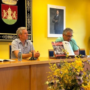 PRESENTACION DEL DOSSIER DEDICADO A SAGASTA DE LA REVISTA AVENTURA DE LA HISTORIA EN TORRECILLA EN CAMEROS