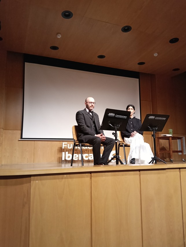 UNA DE MUJERES, Homenaje a ÁNGELA VIDAL HERREROS